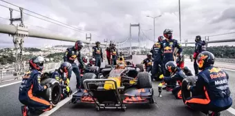 Red Bull Pit Stop Challenge'da 'en hızlı pit'i yapanlar, Albon ve Verstappen ile buluştular