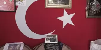 Son dakika... Şehit askerin ailesi evlerinin bir odasını oğullarının hatıralarıyla donattı