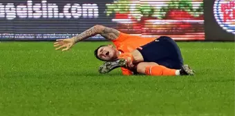 Başakşehir, aşil tendonu kopan Martin Skrtel'in sözleşmesini feshetti