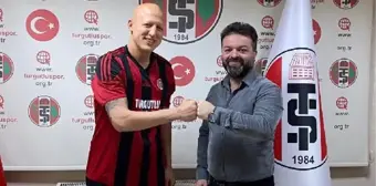 Sezer Özmen Turgutluspor'da