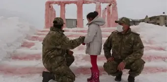 Minik Hira'nın Anıtkabir hayali gerçek oluyor! Bakan Akar, Ankara'ya davet etti