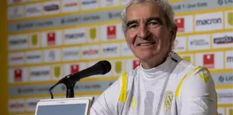 47 gün önce takımın başına geçen Raymond Domenech'in Nantes'taki görevine son verildi