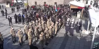 ERZURUM Kazada hayatını kaybeden uzman çavuş, eşi ve oğlu toprağa verildi