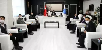 Rektör Karacoşkun tebrikleri kabul etti