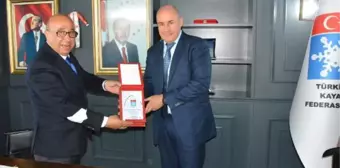 Uluslararası Kayak Federasyonu Başkan Adayı Johan Eliasch'tan, Ali Oto'ya ziyaret