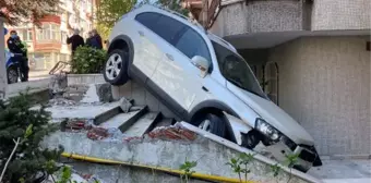 Lüks cipi bahçede görenler şaştı kaldı! Uçma anı kameralara saniye saniye yansıdı