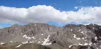 Mercan Dağları'nın 'mavi boncukları' doğa ve fotoğraf tutkunlarını hayran bırakıyor