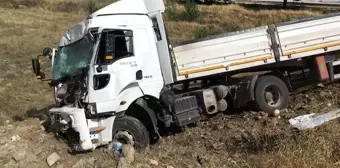 Burdur'da iki tır çarpıştı; 1 yaralı