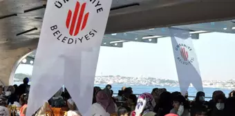 Ümraniyeliler, çay ve simit eşliğinde boğazın tadını çıkardı