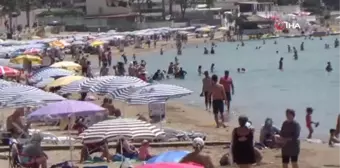 Didim'de normalleşmenin ilk gününde plajlar doldu