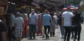 Eminönü esnafı 'bayram' yapıyor