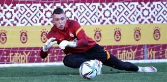 Muslera takımla çalıştı