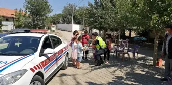 Son dakika haberleri: Jandarma ekiplerinden sürücülere bayram ikramı