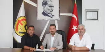 Eskişehirspor'un yeni teknik direktörü Cem Karaca oldu