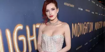 En özel alanlarını takipçilerine açtılar! Nişanlısı, Bella Thorne'un yataktaki çırılçıplak pozlarını paylaştı