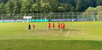 Mamak Belediyesi Basketbol Takımı, Memduh Öğet ve Yalçın Efe Anma Turnuvası'na katıldı