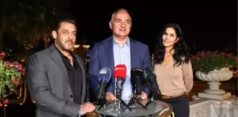 Son dakika gündem: BAKAN ERSOY, BOLLYWOOD SİNEMASININ YILDIZLARINI ÇIRAĞAN SARAYI'NDA KONUK ETTİ