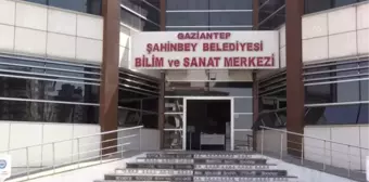 GAZİANTEP - Bilim Sanat Merkezi'ndeki 'Mikroskobik Canlılar Müzesi', öğrencilerin ilgi odağı oldu