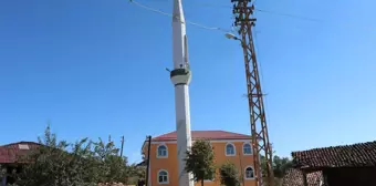 Havza'da Emiruşağı Cami ibadete açıldı