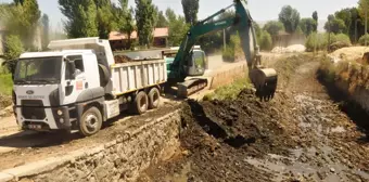 Günkırı'daki derede temizlik çalışması yapıldı