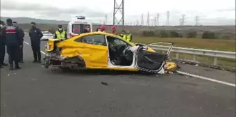 Son dakika haber... Kuzey Marmara Otoyolu'ndaki trafik kazasında 2 kişi öldü, 1 kişi yaralandı