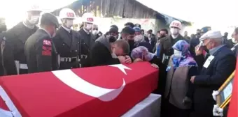 Şehit er Enes Yıldız Ardahan'da son yolculuğuna uğurlandı