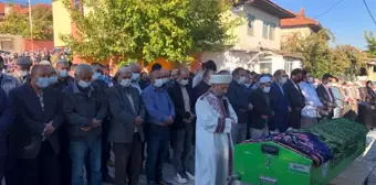 Son dakika! Burdur'da feci kazada hayatını kaybeden aile yan yana toprağa verildi