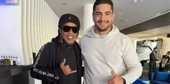 Milli güreşçimiz Taha Akgül, futbolun efsanesi Ronaldinho ile buluştu