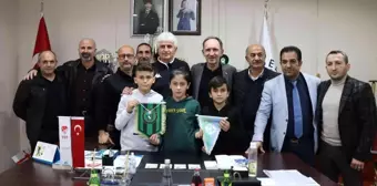 İzmit Belediyespor 7 genç yeteneği Kocaelispor'a kazandırdı