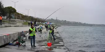 Beylikdüzü'nün sahilleri beşinci kez Olta Balıkçılığı Yarışması'na ev sahipliği yaptı