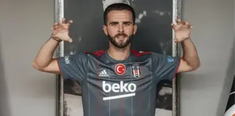 Pjanic'in fotoğrafı sızdı, kıyamet koptu! Yıldız futbolcunun başı dertte