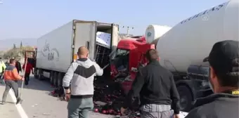 Tırla çarpışan beton mikserinin sürücüsü yaralandı