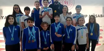 Eskişehir Büyükşehir Gençlik ve Spor Kulübü yüzücüleri başarıya doymuyor