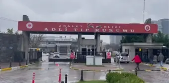 Pendik'te babası tarafından öldürülen kızın cenazesi Adli Tıp Kurumundan alındı