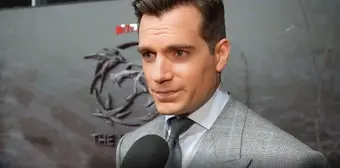 Witcher dizisinde yer alan Henry Cavill, başka bir oyun filminde rol almak istediğini açıkladı