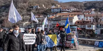 Kosova'da Bosna Hersek'e destek yürüyüşü düzenlendi