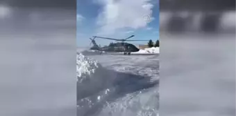 Son dakika haberleri: DİYARBAKIR - Askeri helikopter iki hasta için havalandı