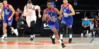 Anadolu Efes, Zenit deplasmanında