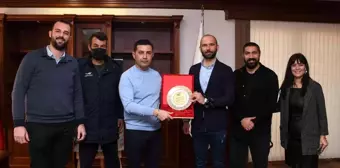 Davutlarspor'dan Başkan Ömer Günel'e teşekkür plaketi