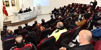 Vali Işık: 'Covid-19'da mücadelemizi sonuna kadar sürdürmeliyiz'