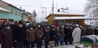 Şehit Asteğmen Bilal Özcan'ın vefat eden annesi toprağa verildi