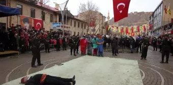 Bayburt'ta kurtuluş coşkusu Cumhuriyet Caddesine taştı