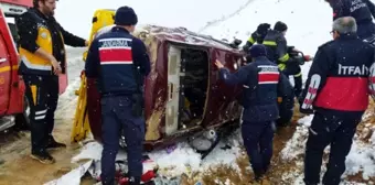 Emet'te otomobil takla attı: 1 yaralı