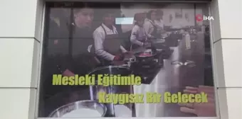 Vatandaşlara 33 alanda 181 dalda eğitim verecek mesleki ve teknik eğitim bürosu açıldı