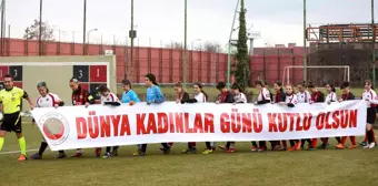 Gençlerbirliği ve Eskişehirspor, 8 Mart Dünya Kadınlar Günü için bir araya geldi