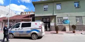 Camiye ait daireden su saati, kalorifer peteği ve elektrik kabloları çalındı