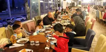 Romanlar iftar yemeğinde buluştu