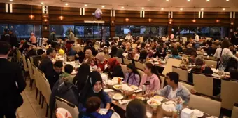 Kartepe'de çocuklar iftar sofrasında buluştu