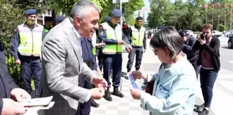 Başkale'de 'Yayalar için 5 adımda güvenli trafik' uygulaması