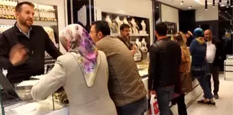 Kuyumcularda düğün sezonu hareketliliği başladı